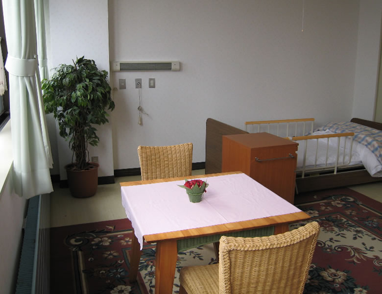 医療法人社団 豊仁会 有料老人ホーム すこやかホームゆうゆうの介護職/ヘルパー 住宅型有料老人ホーム 正社員の求人情報イメージ2